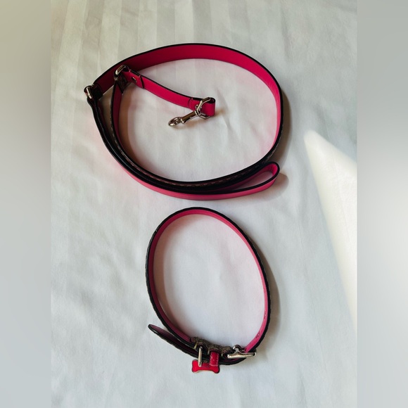 Coach Signature Mini C Dog Collar & Leash Set - Picture 3 of 9